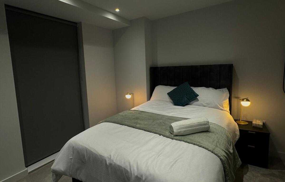Modern 2-Bedroom Apartment In Heart Of リヴァプール エクステリア 写真