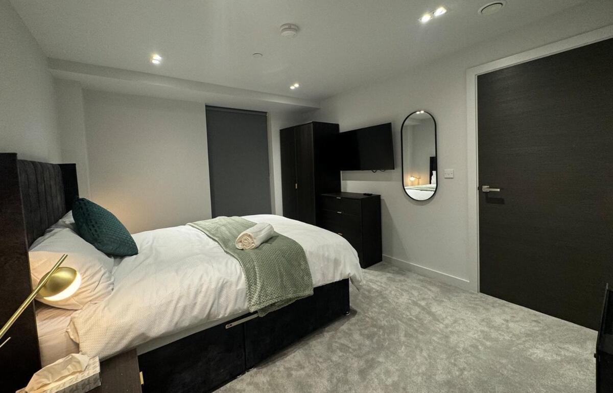 Modern 2-Bedroom Apartment In Heart Of リヴァプール エクステリア 写真